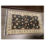 TRADITIONAL ORIENTAL RUG, BLACK & CREAM,