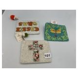 LA DIDA DESIGN, CUPCAKE BRAND BEADED POUCHES,