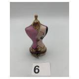 LIMOGES PORCELAIN HAND-PAINTED FIGURE TRINKET BOX