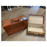 REXON GADABOUT TRAVELER VANITY CASE, RED