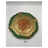 GOLD-TONE DECORATIVE TRAY W/ SCALLOPED EDGES,