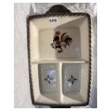 METLOX POPPYTRAIL DIVIDED SERVING DISH W/ ROOSTER