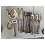 ABRAHAMS & CO. ORNATE SILVER-TONE FLATWARE AND