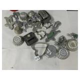 ASSORTED METAL COOKIE CUTTERS AND BAKING MOLDS,