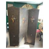 3-PANEL WOOD FOLDING SCREEN W/ HAND-PAINTED