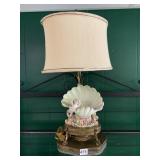 ORNATE FIGURAL TABLE LAMP, PORCELAIN CHERUB &