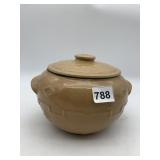 CERAMIC BEAN POT W/ LID, EMBOSSED GEOMETRIC
