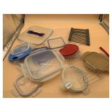 LOCK & LOCK ASSORTED FOOD STORAGE CONTAINERS W/