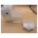 CLEAR PLASTIC FOOD STORAGE CONTAINERS W/ LIDS.