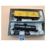 VINTAGE MODEL RAILROAD CARS, TANK CAR, VENTILATED