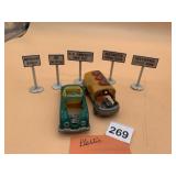 VTG PLASTIC TOY VEHICLES W/ ROAD SIGNS, GREEN