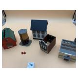 BACHMANN MODEL TRAIN BUILDINGS, PLASTIC