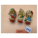 VTG JAPANESE PLASTIC WALL PLAQUE FIGURINES, YOUNG