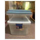 HEFTY AND STERILITE PLASTIC STORAGE BINS, W/