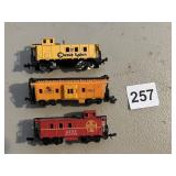 CHESSIE SYSTEM, C&O, SANTA FE MODEL TRAIN