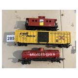 MOBILGAS TANK CAR, RAILBOX BOXCAR, DOMINO
