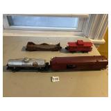 AMERICAN FLYER LINES CABOOSE, GULF TANK CAR, NEW