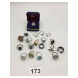 ASSORTED COSTUME RINGS, VARIOUS STYLES,