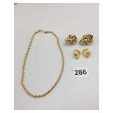 GOLD-TONE CHAIN NECKLACE, KNOT EARRINGS, CLIP-ON