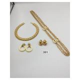 GOLD-TONE JEWELRY: TEXTURED LINK COLLAR NECKLACE,