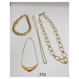 GOLD-TONE NECKLACE ASST, INCLUDES CHAIN LINK