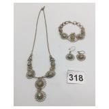 COSTUME JEWELRY SET, WIRE-WRAPPED FLORAL DESIGN