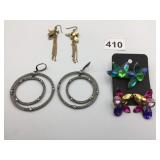 ASSORTED COSTUME EARRINGS, INCL MULTICOLORED