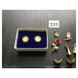 PRESIDENTIAL CUFFLINKS IN BOX, ROSE BROOCH, OWL