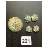 VTG IRIDESCENT CRYSTAL BROOCH AND MATCHING CLIP