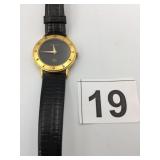 GUCCI 3000.655 WRISTWATCH, GOLD-TONE CASE, BLACK