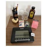 MIXED LOT OF HOUSEHOLD ITEMS, SHARP ATOMIC CLOCK,
