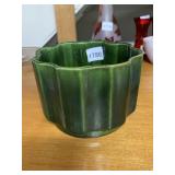 UNGEMACH POTTERY CO UPCO PLANTER, ROSEVILLE OHIO,