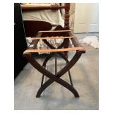 WOODEN LUGGAGE RACK, FOLDING X-FRAME, FABRIC