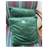 GREEN VELVET THROW PILLOWS.