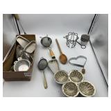 VINTAGE BAKING & KITCHEN ITEMS, MOLDS, COOKIE