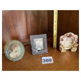 ASSORTED DECORATIVE PICTURE FRAMES, UNITED DESIGN