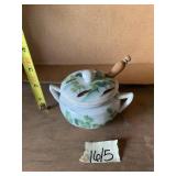 JAPANESE HAND-PAINTED CERAMIC CONDIMENT POT W/
