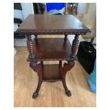 VTG WOODEN 3-TIER SIDE TABLE, SPIRAL LEGS, CLAW