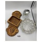 VTG SMOKING ACCESSORIES, WOODEN ASHTRAY, GLASS