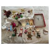 SANTA'S WORLD HOLIDAY TRIM ORNAMENTS, ASSORTED