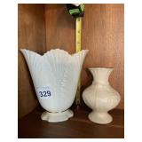 LENOX ELFIN BUD VASE W/ 24K GOLD, CREAM SHELL
