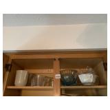 ASSORTED KITCHEN MEASURING CUPS W/ PLASTIC