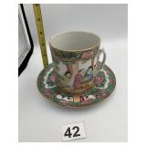 CHINESE EXPORT HAND-PAINTED CUP & SAUCER SET,
