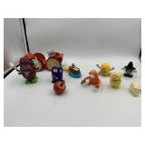 ASSORTED WIND-UP TOYS W/ CALIFORNIA RAISINS,
