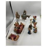 VTG NATIVITY SCENE FIGURINES, INCL MARY, JOSEPH,