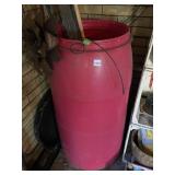 PLASTIC BARREL, METAL GARDEN ART FLOWER, WIRE
