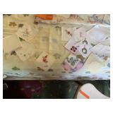VTG EMBROIDERED LINEN AND LACE HANDKERCHIEFS,