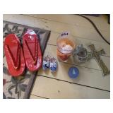 ASSORTED DECORATIVE ITEMS, INCLUDES JAPANESE