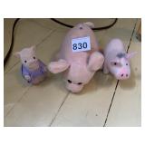 PLUSH PIG TOYS (3), ASSORTED SIZES, INCLUDES ONE