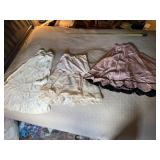 VTG SLIPS, PETTICOATS, LACE TRIMMED SKIRTS, SATIN
